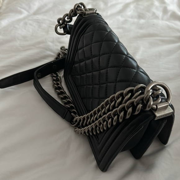 Small Chanel Boy Bag- with Dust Bag!! - Picture 4 of 7